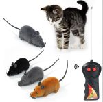 Mouse toy with remote control for cat