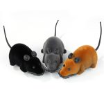 Mouse toy with remote control for cat