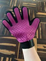 Magic fur removal glove