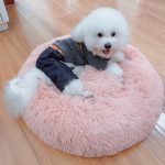 Calming donut pet bed