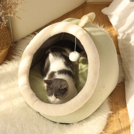 Sweet cat bed