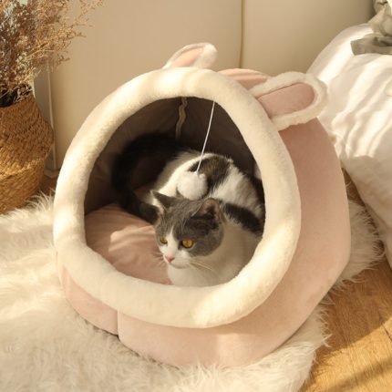 Sweet cat bed